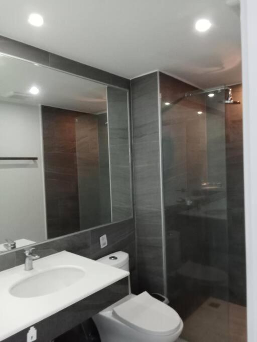 Apartment 2br Aparment Near The - Nv-717 *